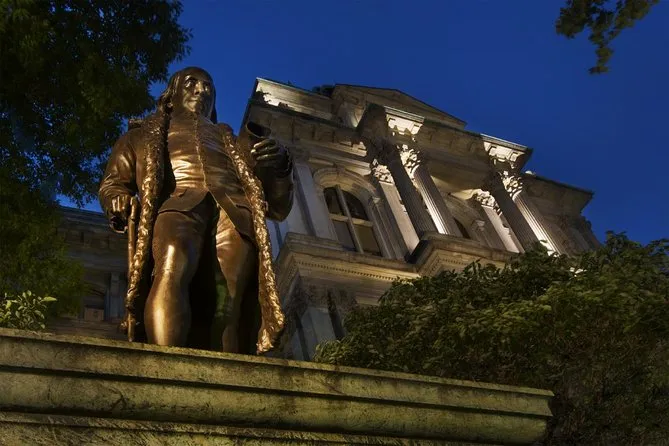 Underground Boston Ghost Tours: Gravestones and Gunpowder