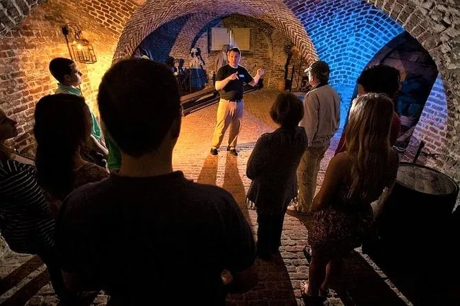 Charleston Ghost and Dungeon Night-Time Walking Tour with Entry to Provost Dungeon