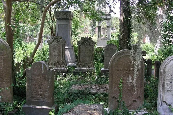 Small Group Ghost Tour Charleston: 60min of True Haunted History