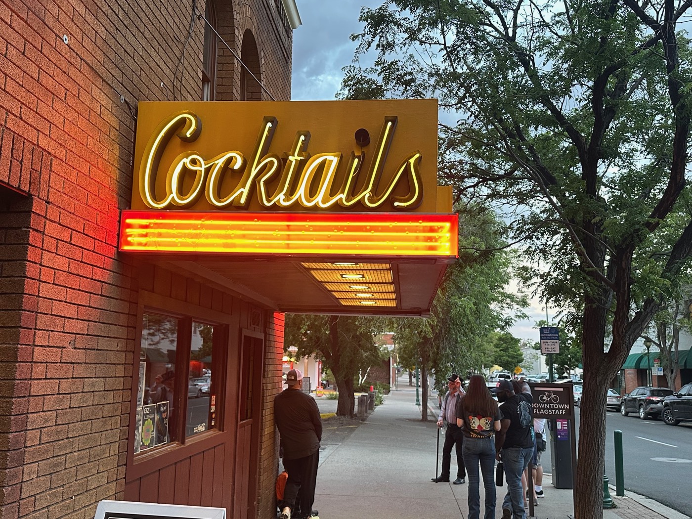 The cursive neon of the Hotel Monte Vista's cocktail lounge has beckoned travelers along San Francisco Street since Route 66's golden years.